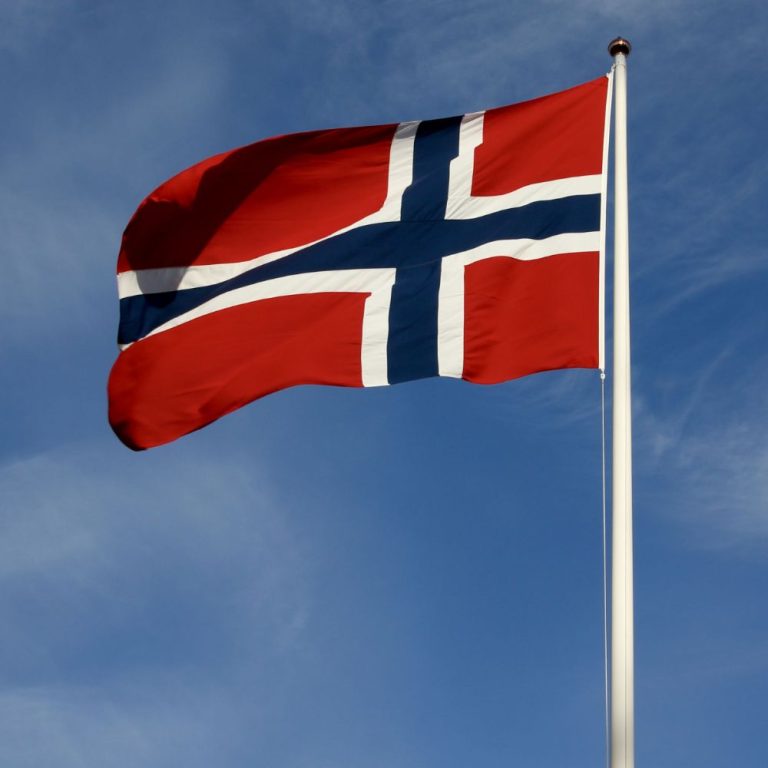 Norsk-flag_Knut-Arild